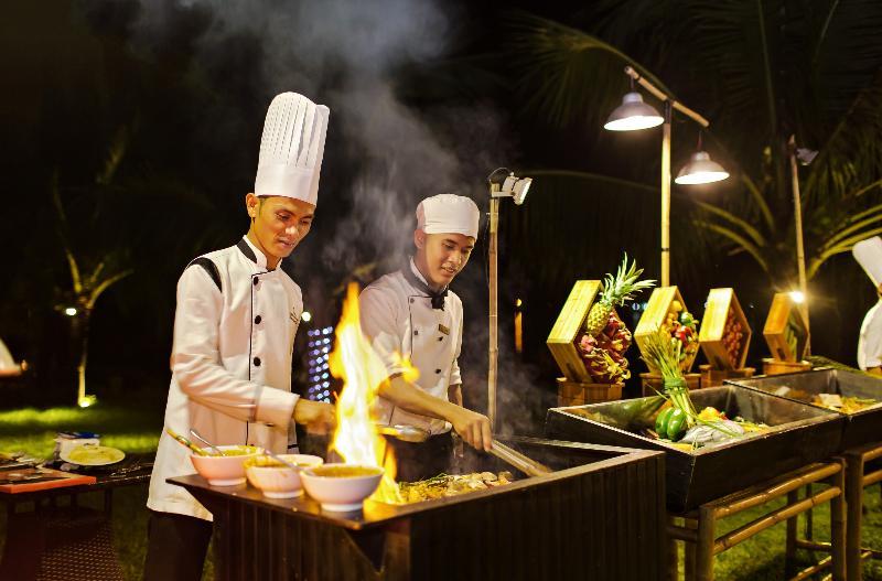 Mulberry Collection Silk Marina Imperial Wing Hotel Hoi An Exterior photo